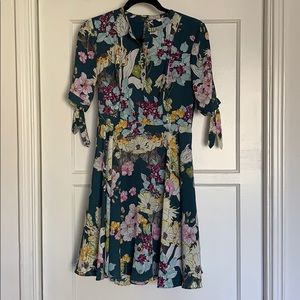 Floral turquoise Guess dress